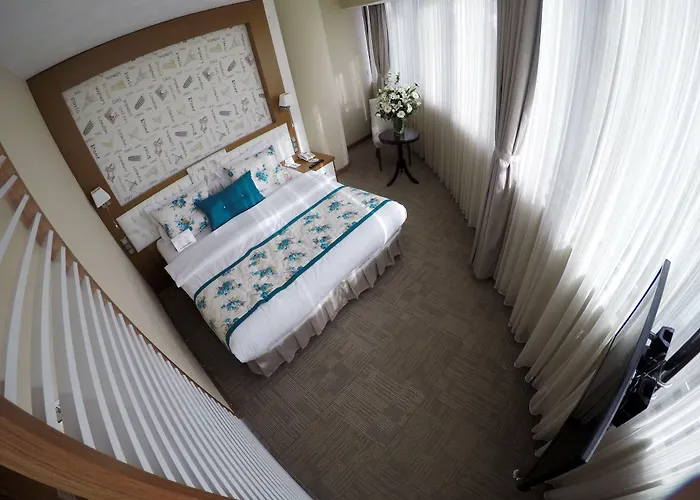 فندق Yol Is أضنه