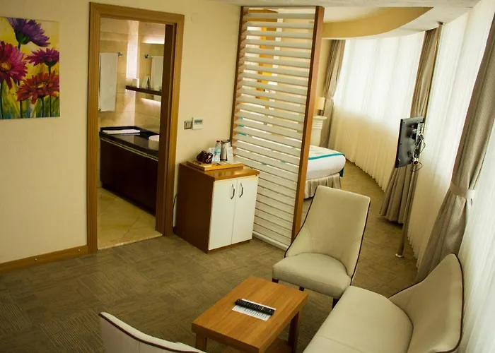 Yol Is 3* Άδανα